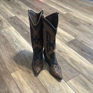 Reba Black and Brown Heeled Boots with Vintage Design